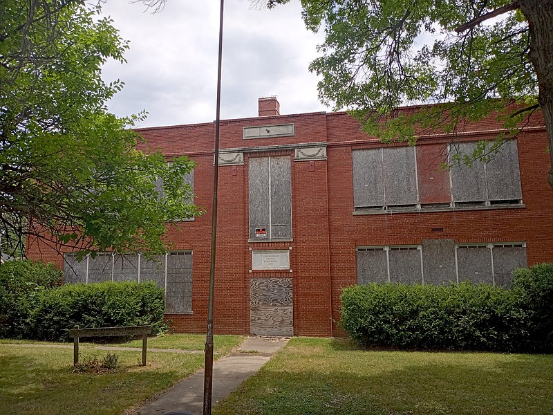 Michael Shine/Fulton Sun
MACO Development Co., LLC., hopes to apply for housing tax credits to convert the historic George Washington Carver School into a senior living facility, which would include a display of memorabilia from the school.