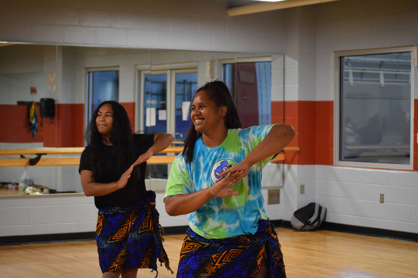 Cultivating confidence: Marshallese teacher empowers girls through dance - Vimarsana News