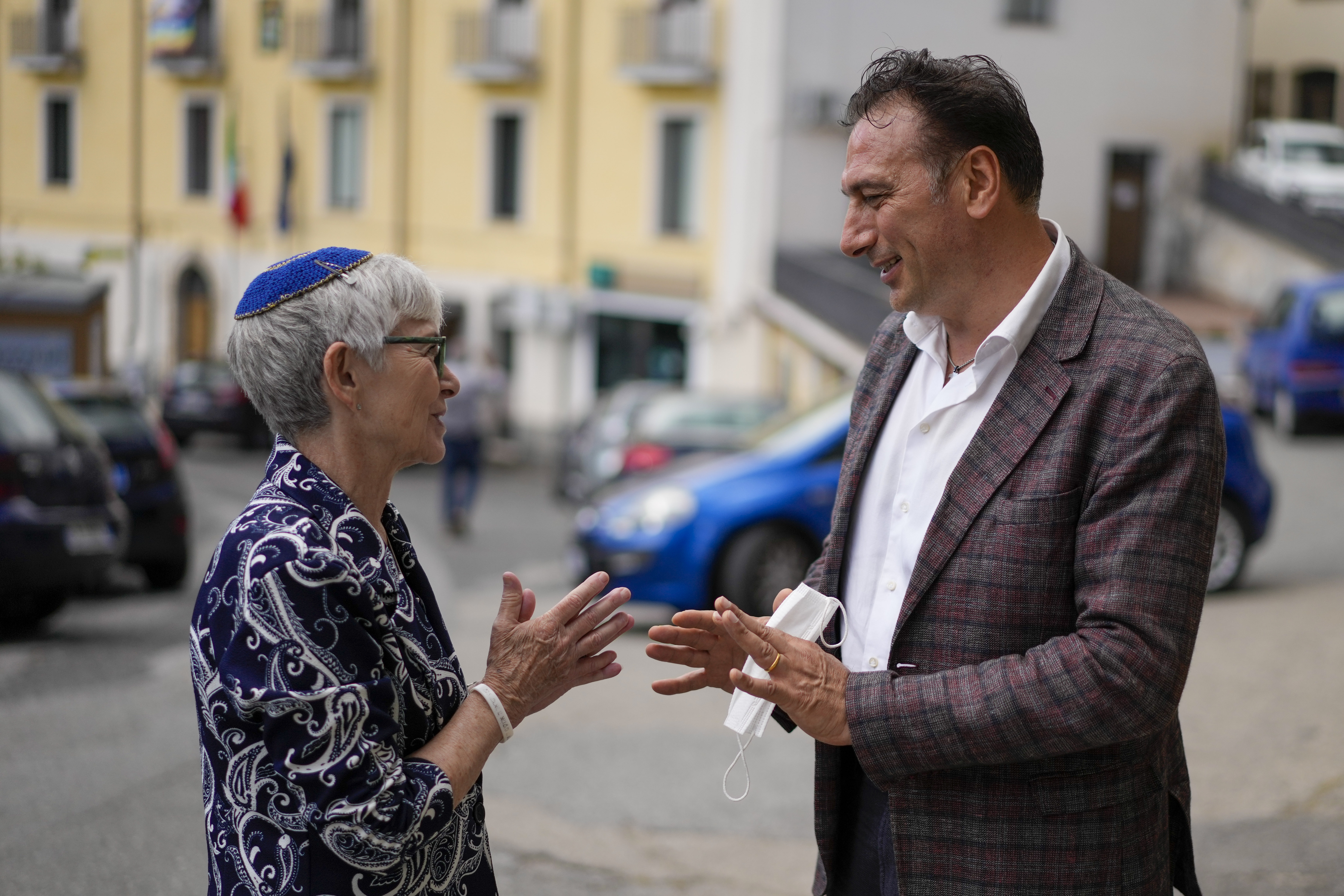 U.S. rabbi reviving Jewish roots in her family's Italian town - Vimarsana News