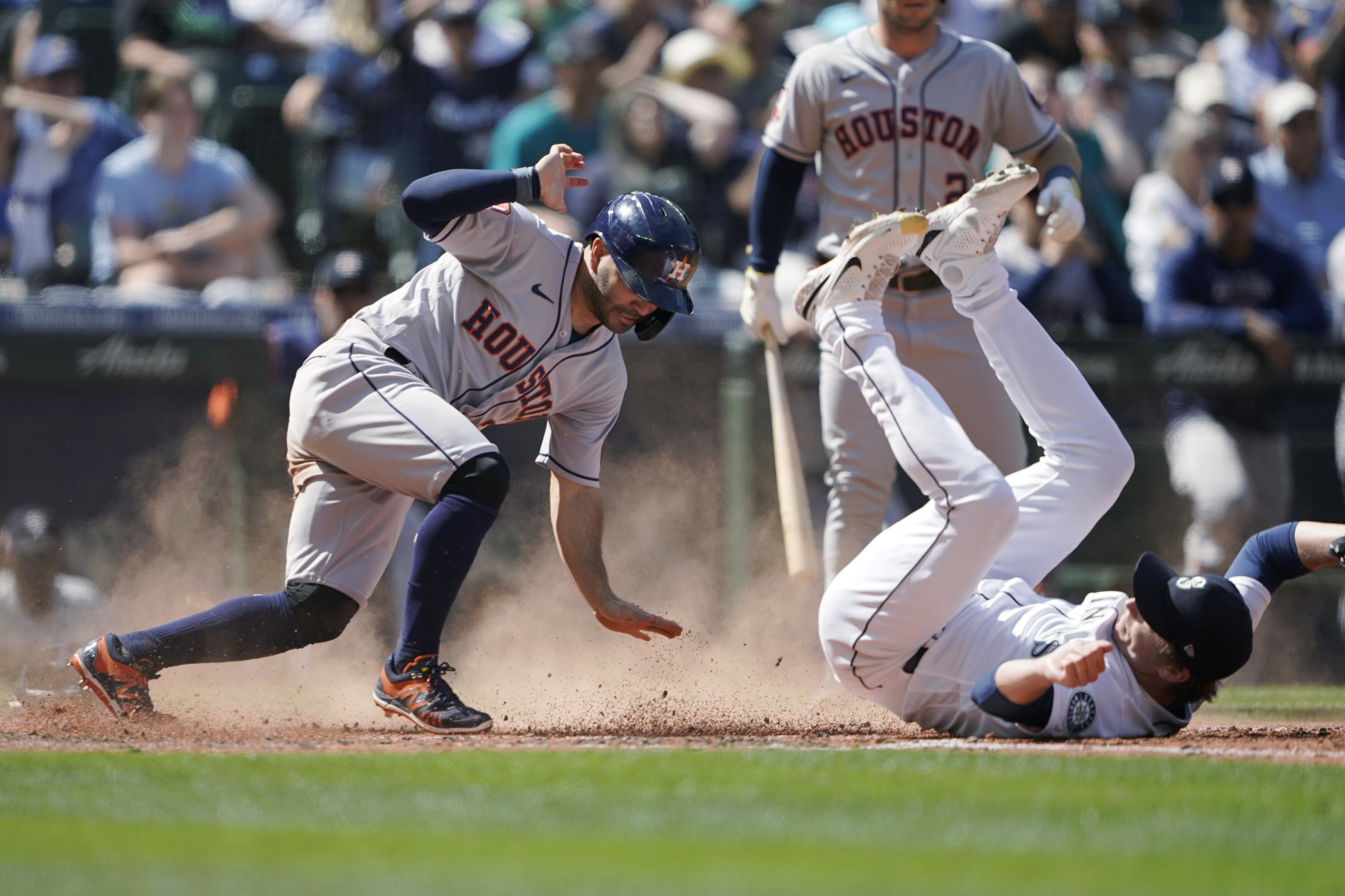 Verlander up to 99 mph as Tigers beat White Sox 7-4