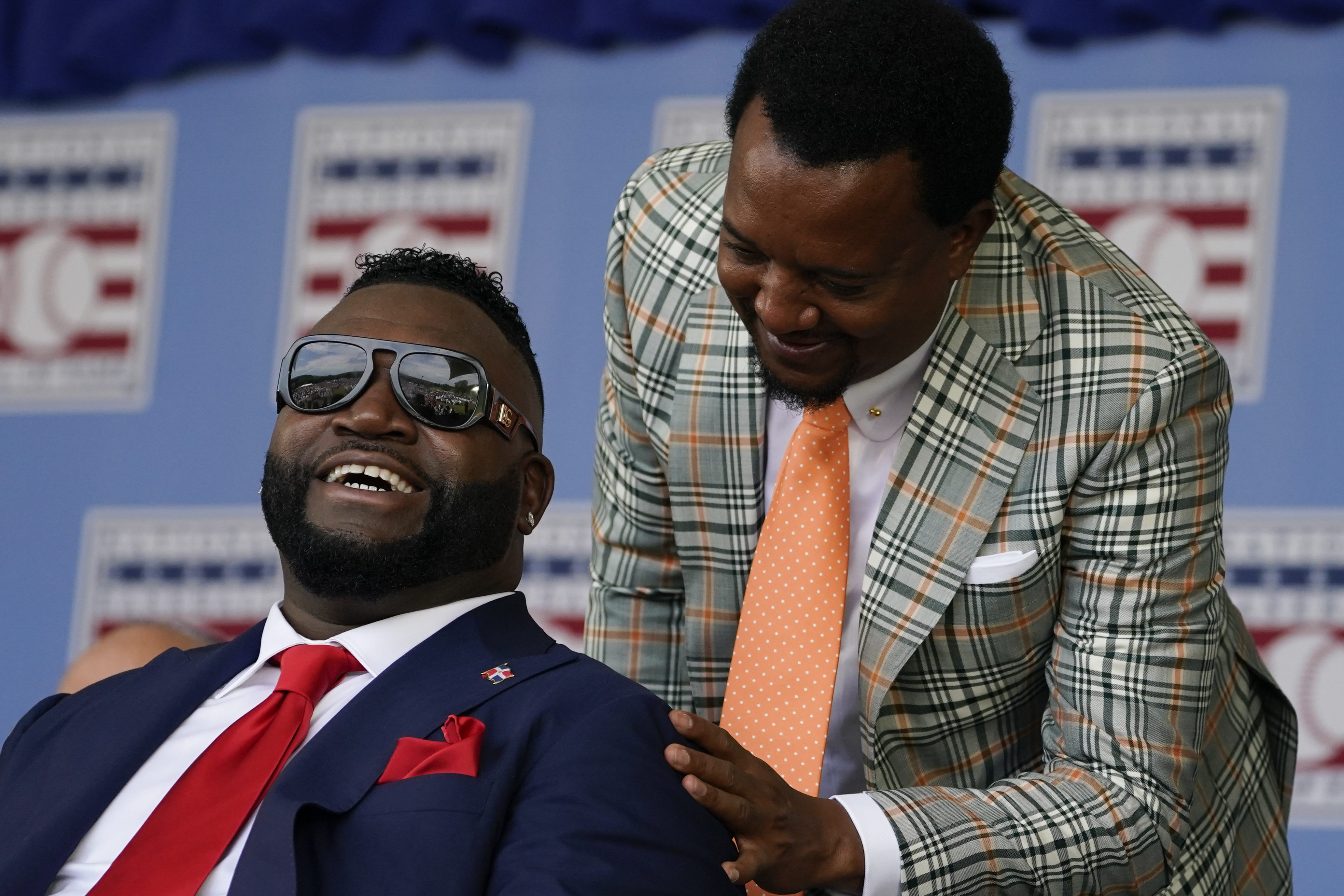 Big Papi a big hit at The National - Sports Collectors Digest