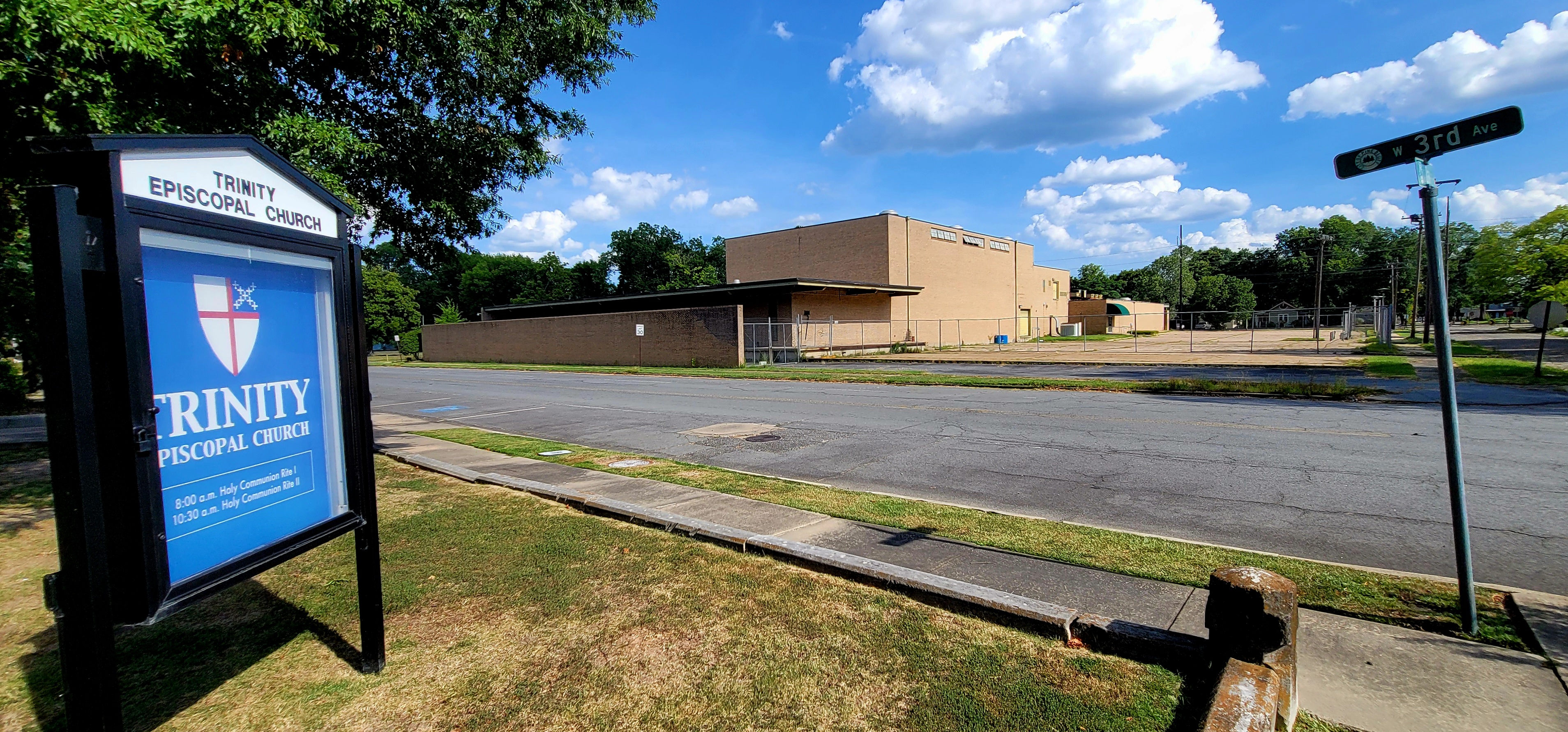 Pine Bluff commission against crypto center