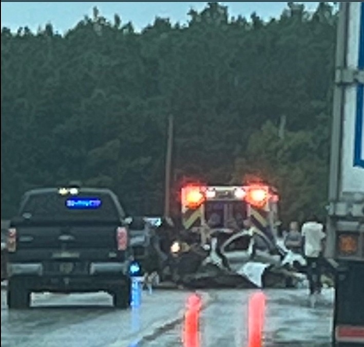 Wreck claims life of Hampton man Camden News