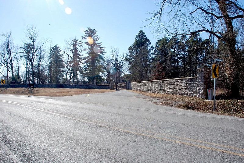 The entrance to the Dur/Haskins/Baker home and what was once the Vinola Wine Ranch displays the stone and wrought-iron fence built by Jack Dur about 1927.

(Courtesy photo/James Hales)
