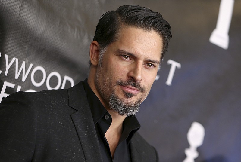 ARCHIVO - Joe Manganiello llega a un evento de Hollywood en Beverly Hills, California, el 13 de agosto de 2015. (Foto por John Salangsang/Invision/AP, archivo)