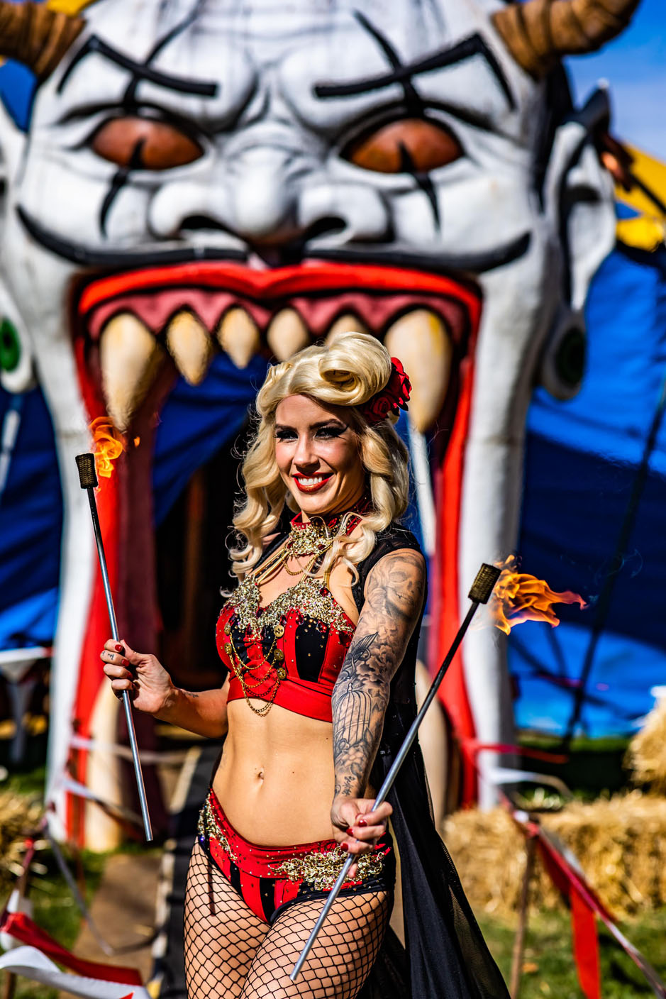 Step Right Up! Hellzapoppin Circus Sideshow urges 'face your fears' - Vimarsana News