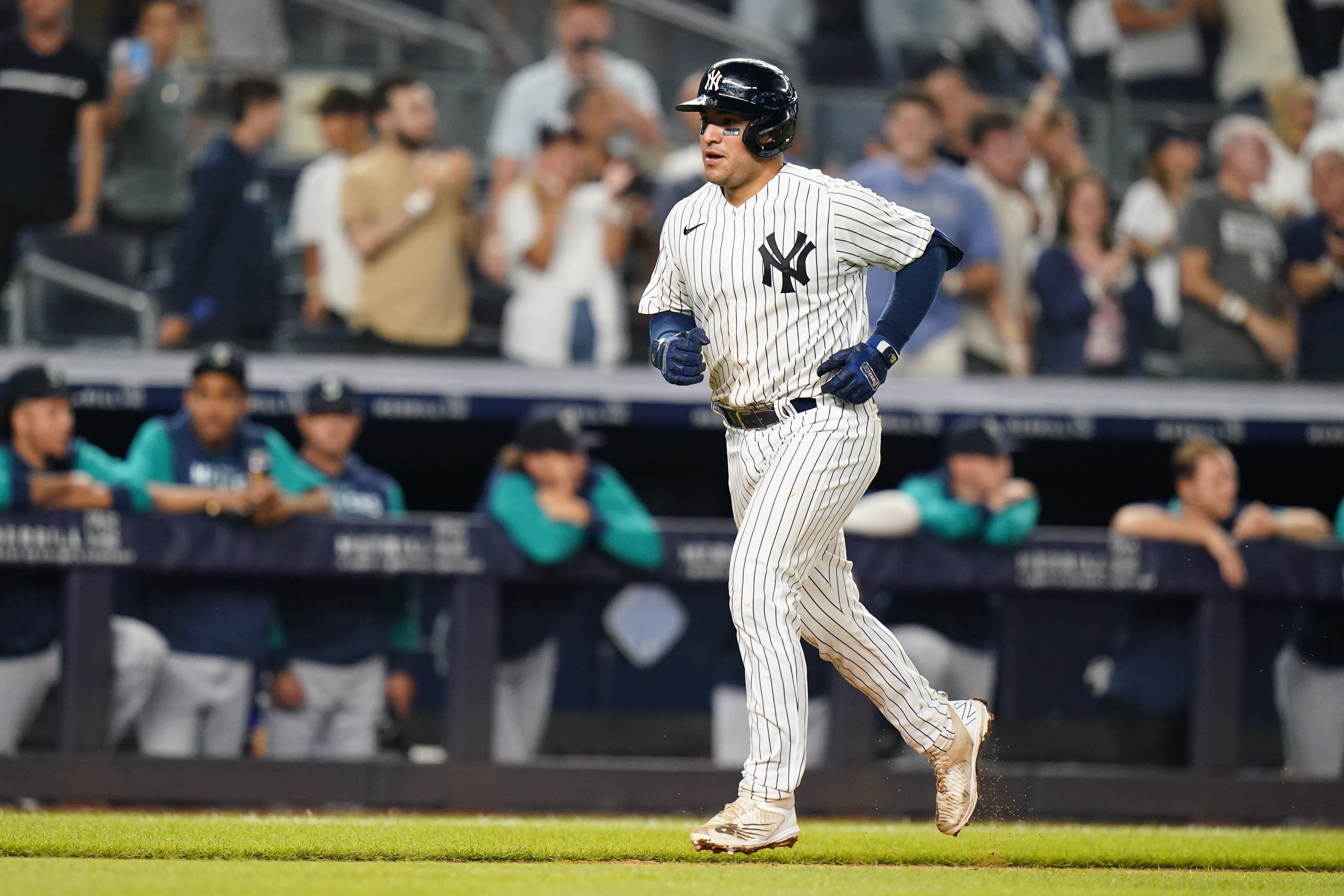 Aaron Judge homers twice in Yankees win, Mariners rookie announces arrival