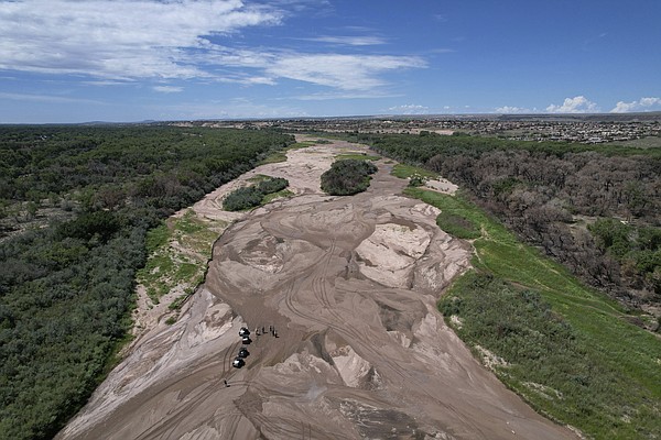 A race to save fish as Rio Grande dries, even in Albuquerque - Vimarsana News