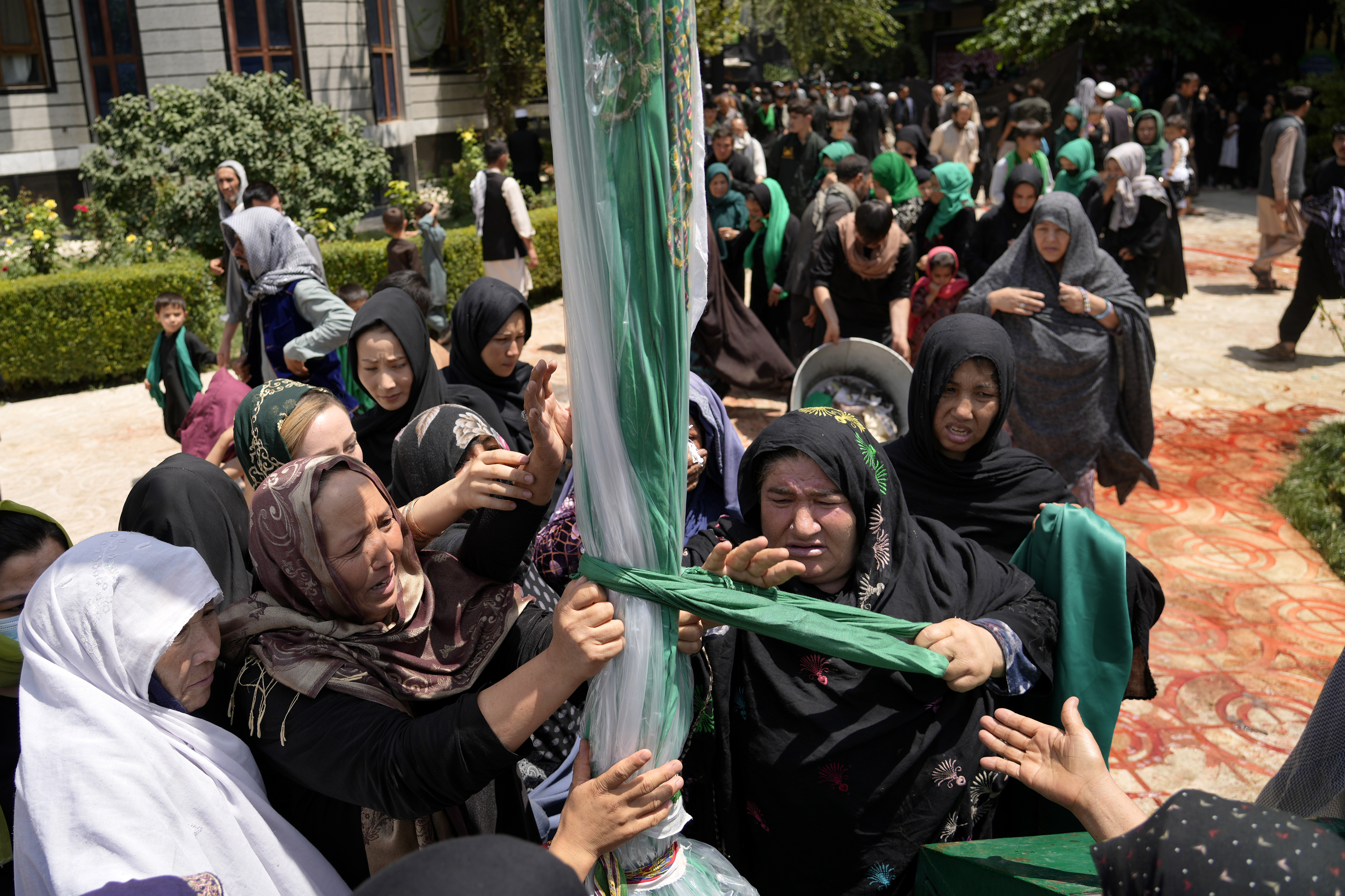 Taliban say bomb kills 8 people in Shiite area of Kabul - Vimarsana News