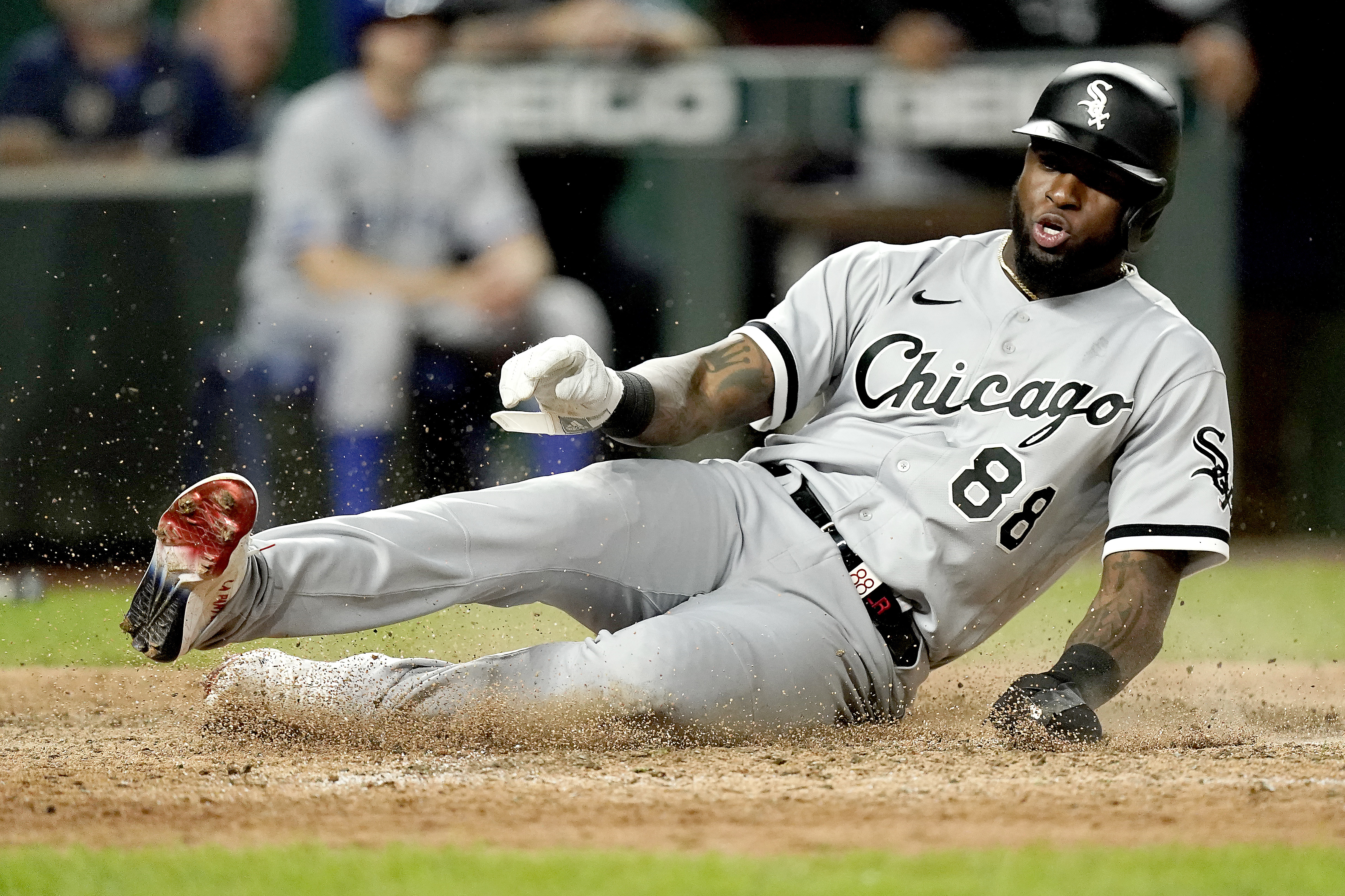 White Sox defeat Royals with Gavin Sheets' RBI double and