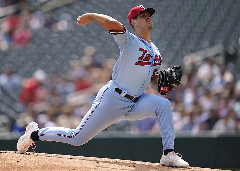 Rays edge Royals 4-2 to sweep twin bill