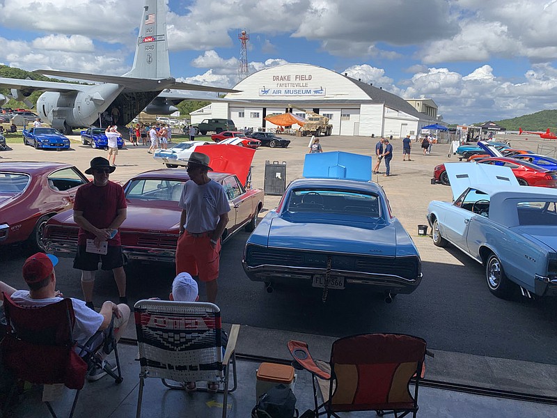 Look! Up in the sky! Hot air balloons come to Fayetteville The