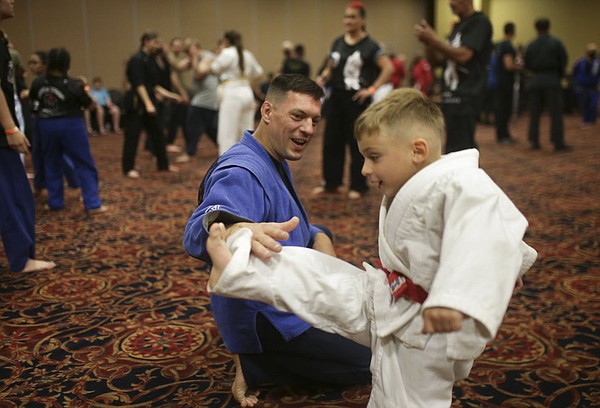 free-taekwondo-classes-coming-to-arkansas-side-rec-center