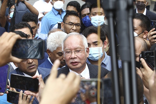 Malaysia's ex-leader off to prison - Vimarsana News