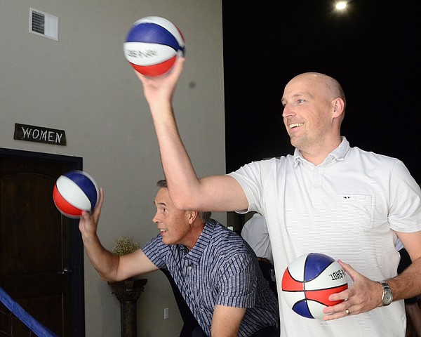 Emotions surface during inaugural summer night fundraiser - Vimarsana News