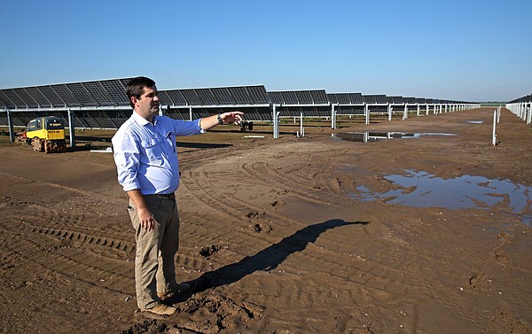 Arkansas farmers harvesting sunlight for power - Vimarsana News