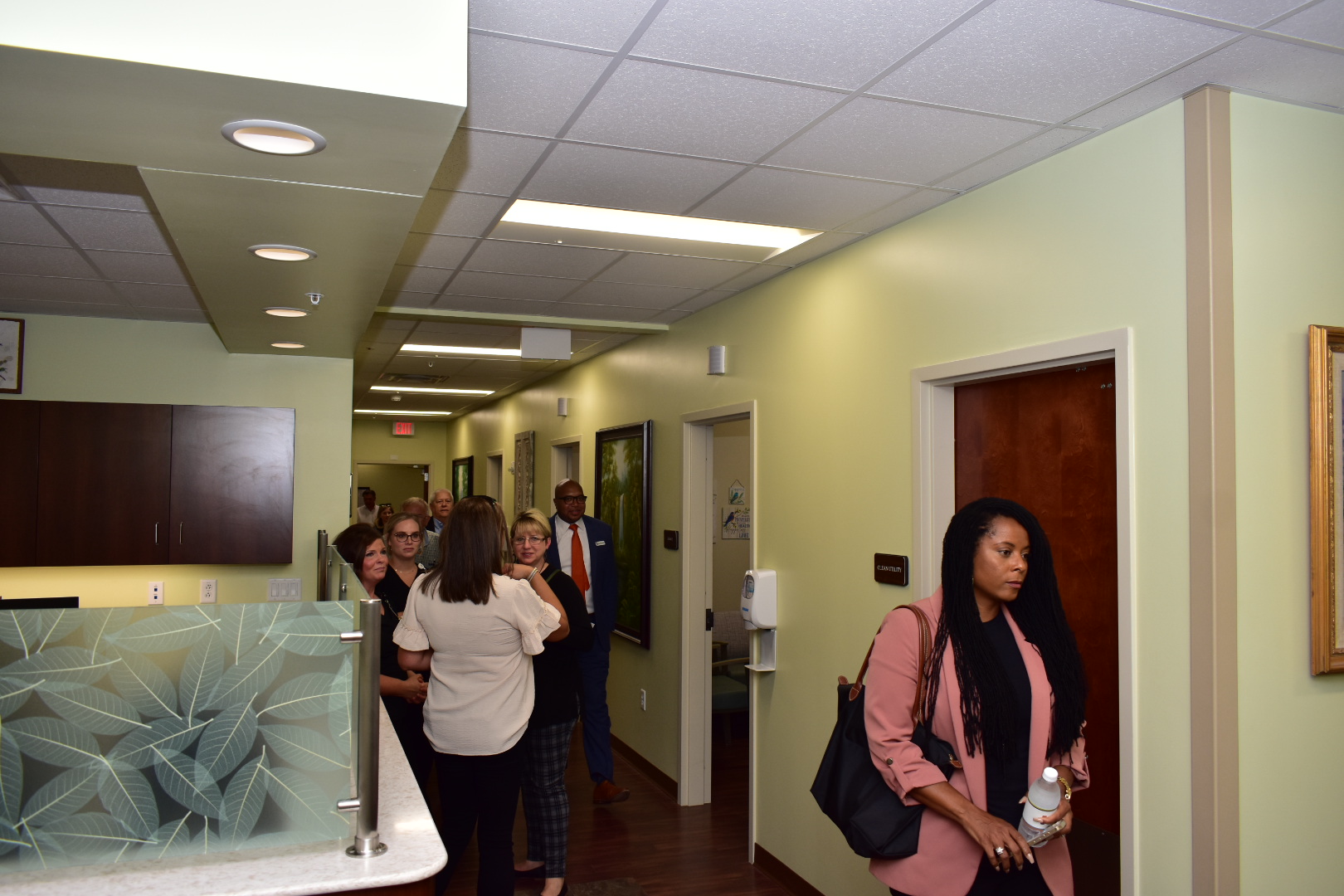 Cancer center finally cuts ribbon