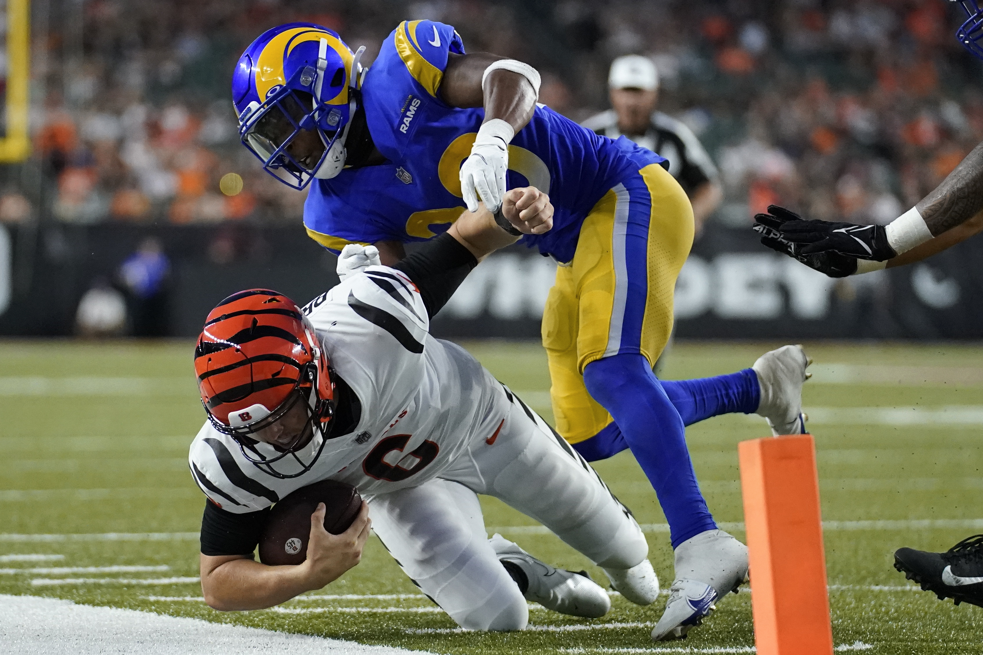 Bengals, Rams play nice in rematch