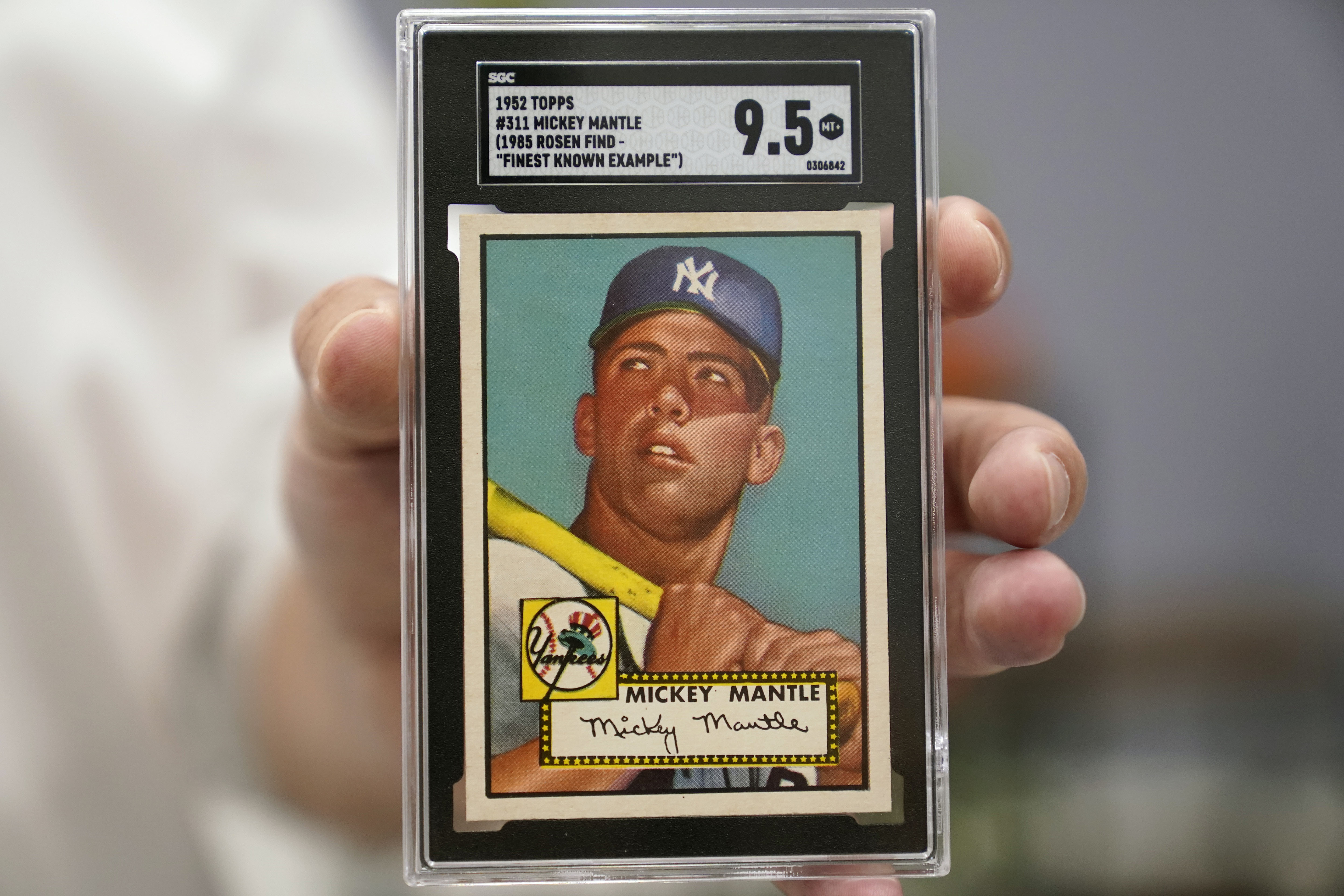 Mickey Mantle card breaks record, selling for $12.6M - Vimarsana News