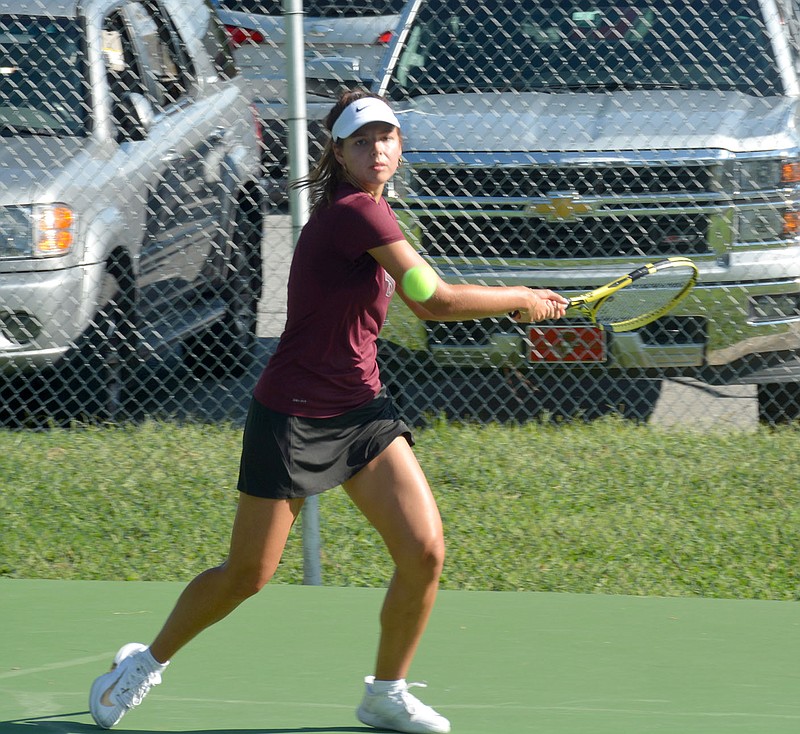 Graham Thomas/Herald-Leader
Siloam Springs senior Olha Los plays a ball during her 5A-West singles match against Macie Heide of Mountain Home on Tuesday, Aug. 30, at the John Brown University Tennis Complex.
