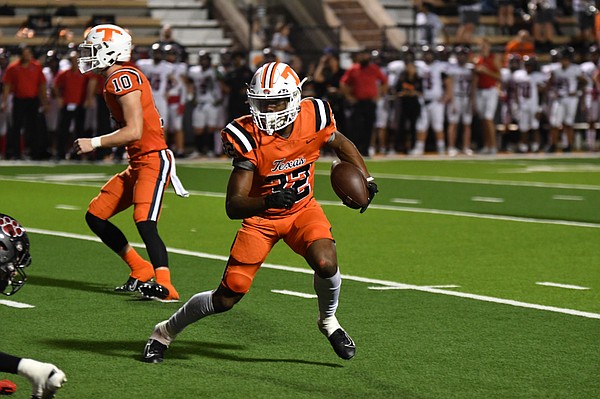 No. 10 Texas High Routs 7th-ranked Colleyville Heritage | Texarkana Gazette