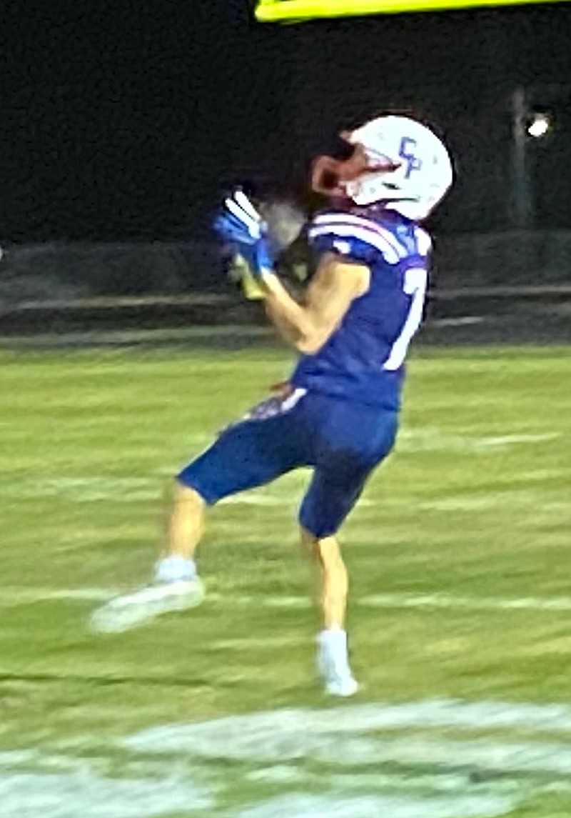 Junior wide receiver Cameron Combs makes a 42-yard catch for the Pintos in the fourth quarter against the Hornets. Combs made five catches for 58 yards. (Democrat Photo/Evan Holmes)