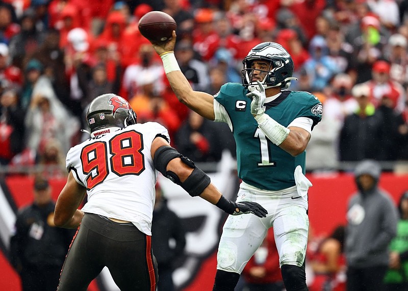 Eagles Buccaneers Pick & Prediction for Monday Night Football (Sept. 25)