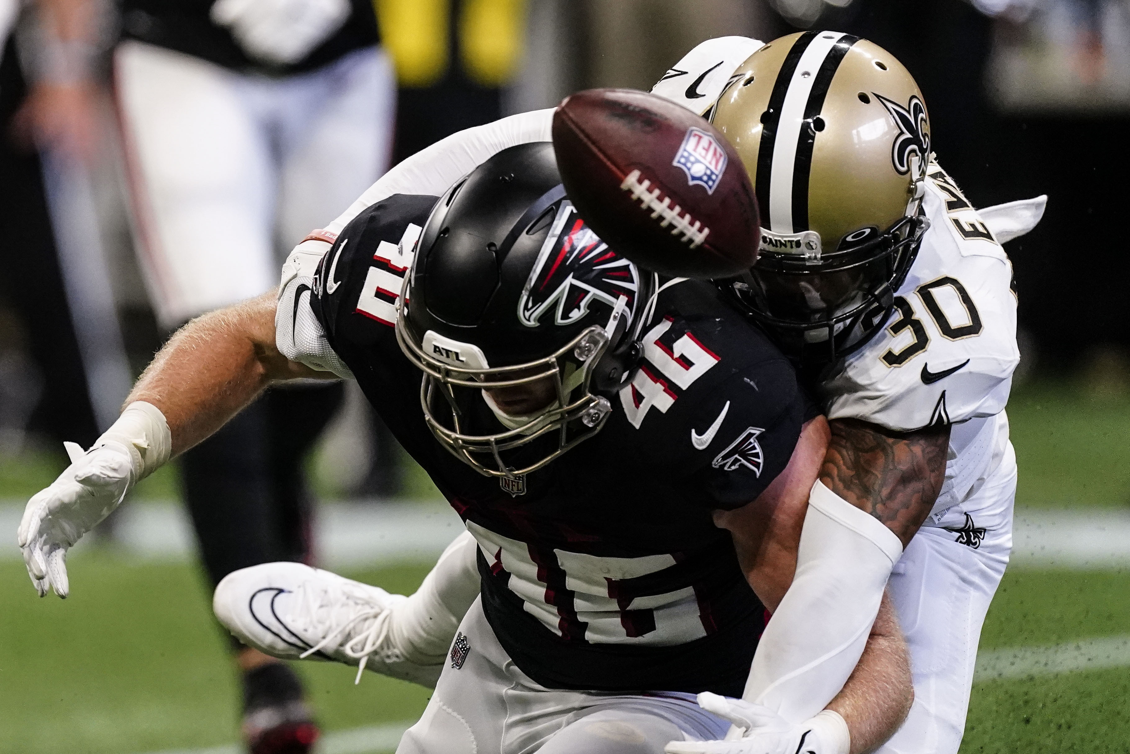 Atlanta Falcons tight end Parker Hesse (46) runs for the play