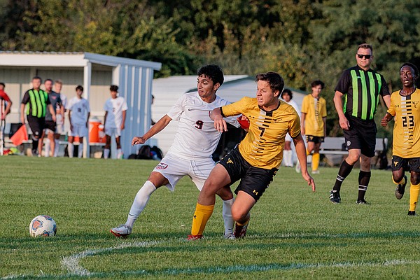 Fulton boys soccer suffers first defeat of season to undefeated ...