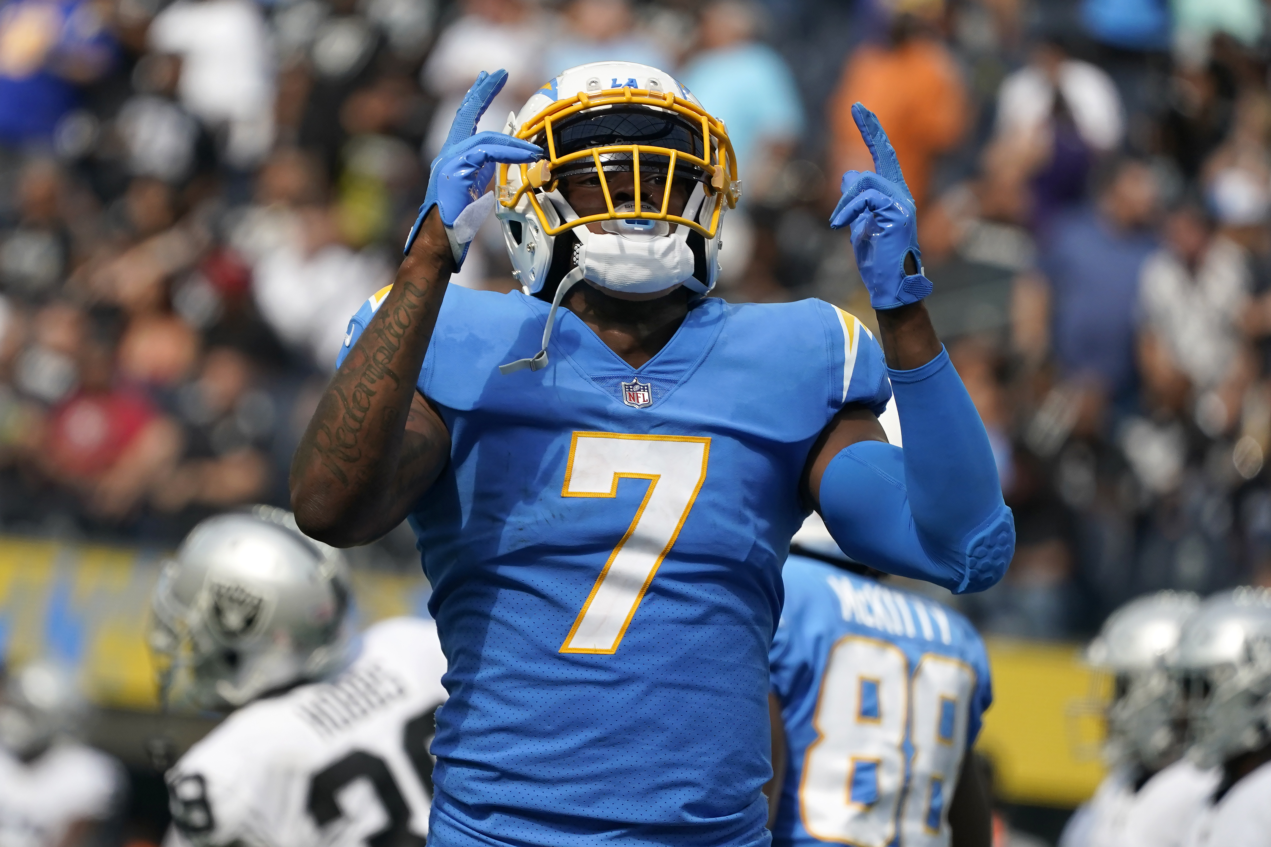 Las Vegas Raiders defensive tackle Bilal Nichols (91) reacts after a  touchdown against the Los Angeles Chargers during the first half of an NFL  football game, Sunday, Dec. 4, 2022, in Las