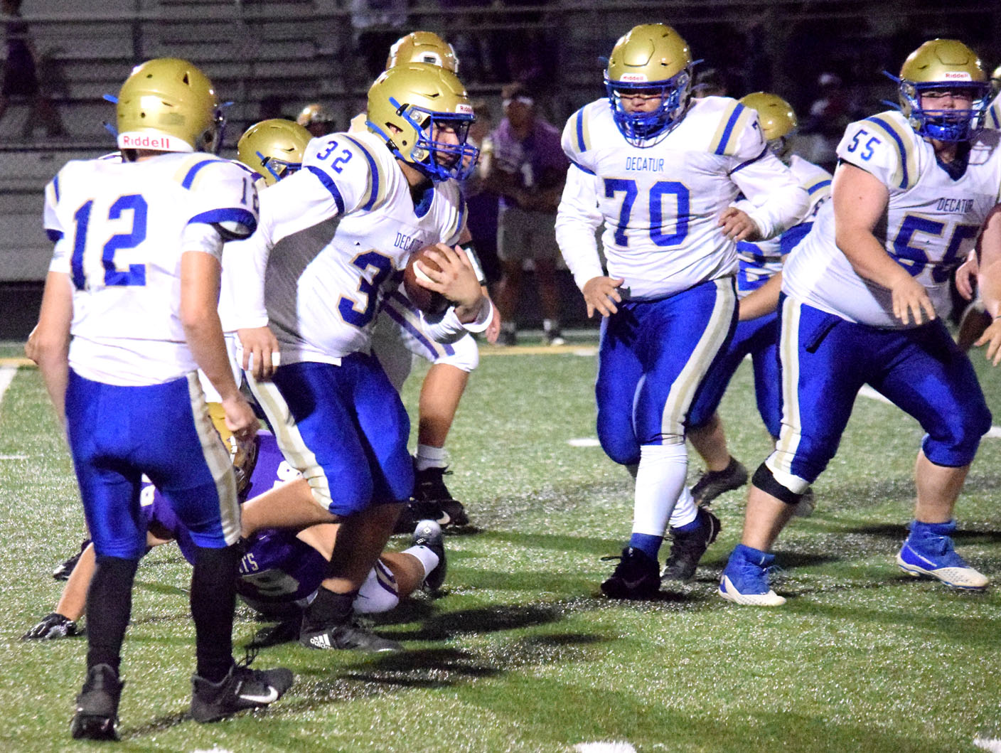 Decatur opens up Friday Night Football with touchdown in the 1st