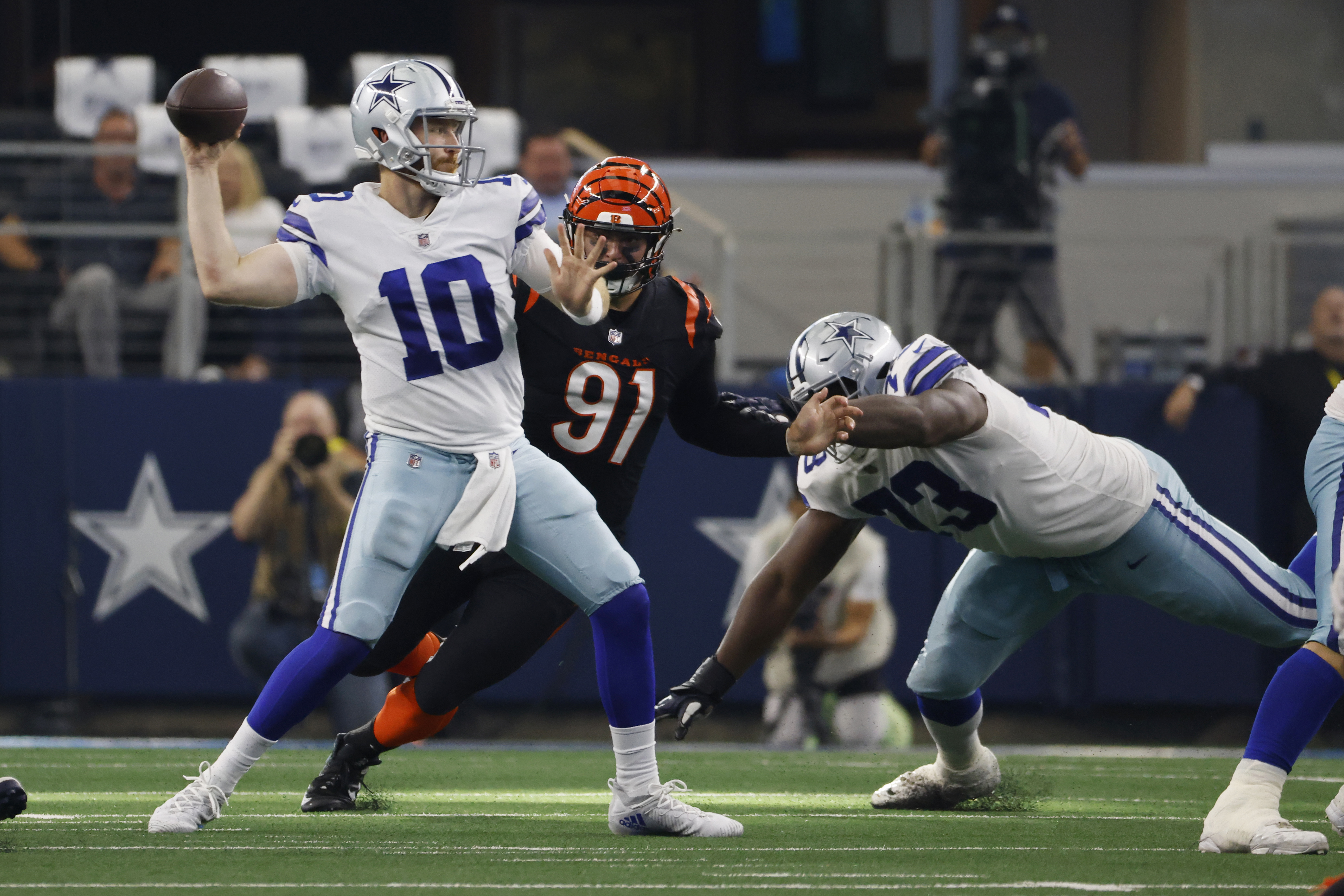 What a Rush: Cowboys quarterback remains perfect as replacement