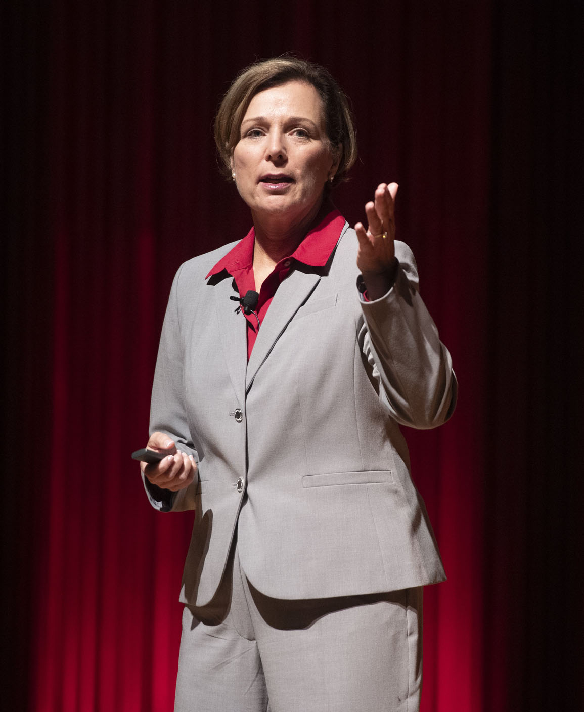 Chancellor finalist Cynthia Young speaks at UA forum Northwest