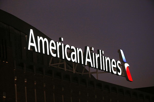 Pilots at American Southwest ratchet up strike threats Pilots at American Southwest ratchet up strike threats