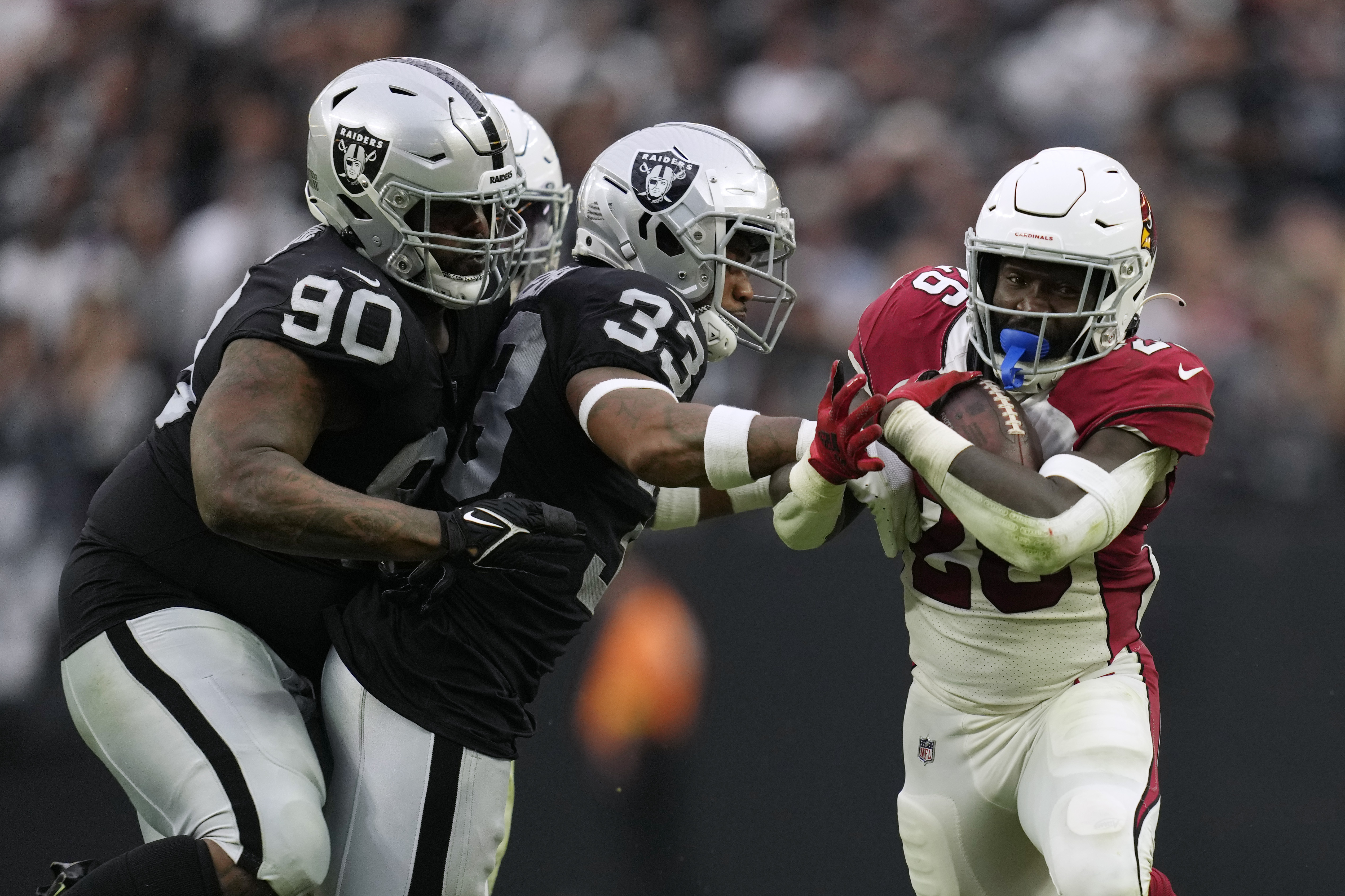 Raiders brace for Titans' running game, led by 'machine' Derrick Henry