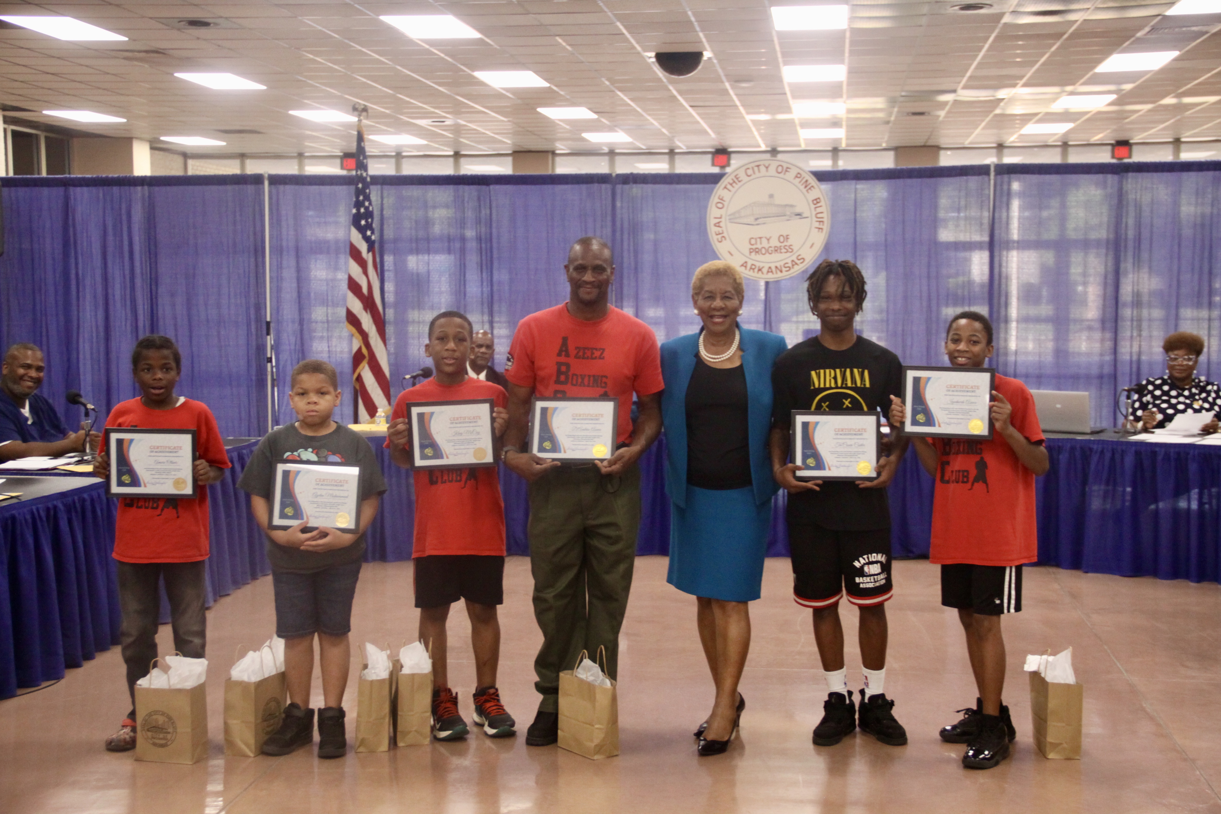 Pine Bluff mayor honors group of 11 boxers