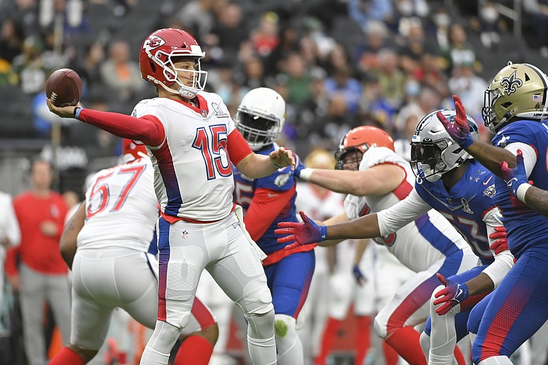 Mahomes, Rodgers headline 2021 Pro Bowl rosters