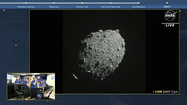 Spacecraft rams into asteroid - Vimarsana News