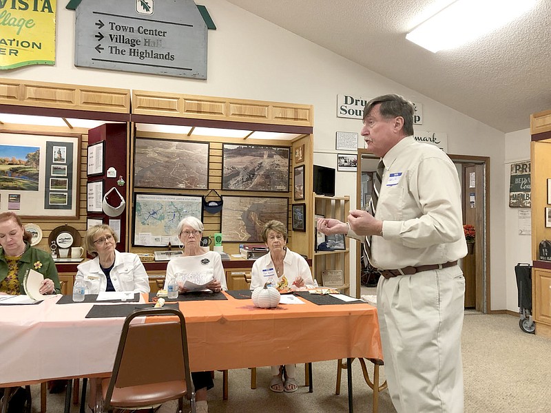 Phillips speaks to Questers on Trail of Tears The Weekly Vista