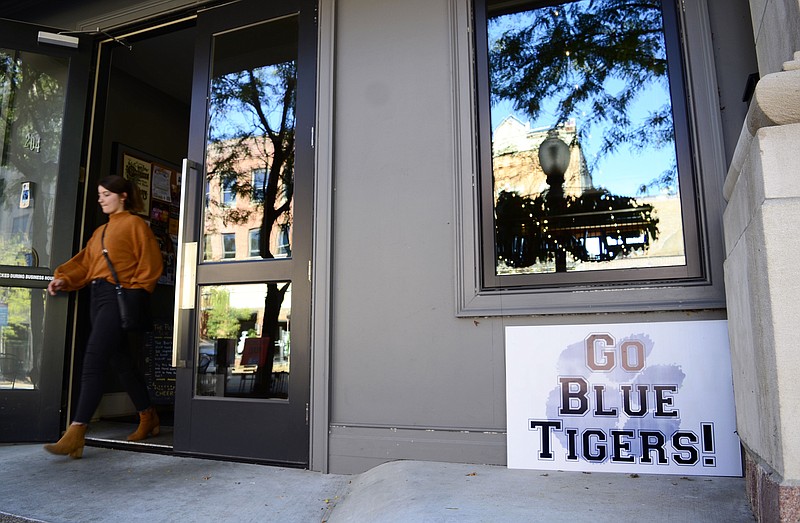 Eileen Wisniowicz/News Tribune
A Lincoln University sign sits in the front of BarVino on Thursday, Sept. 29, 2022 in Jefferson City.