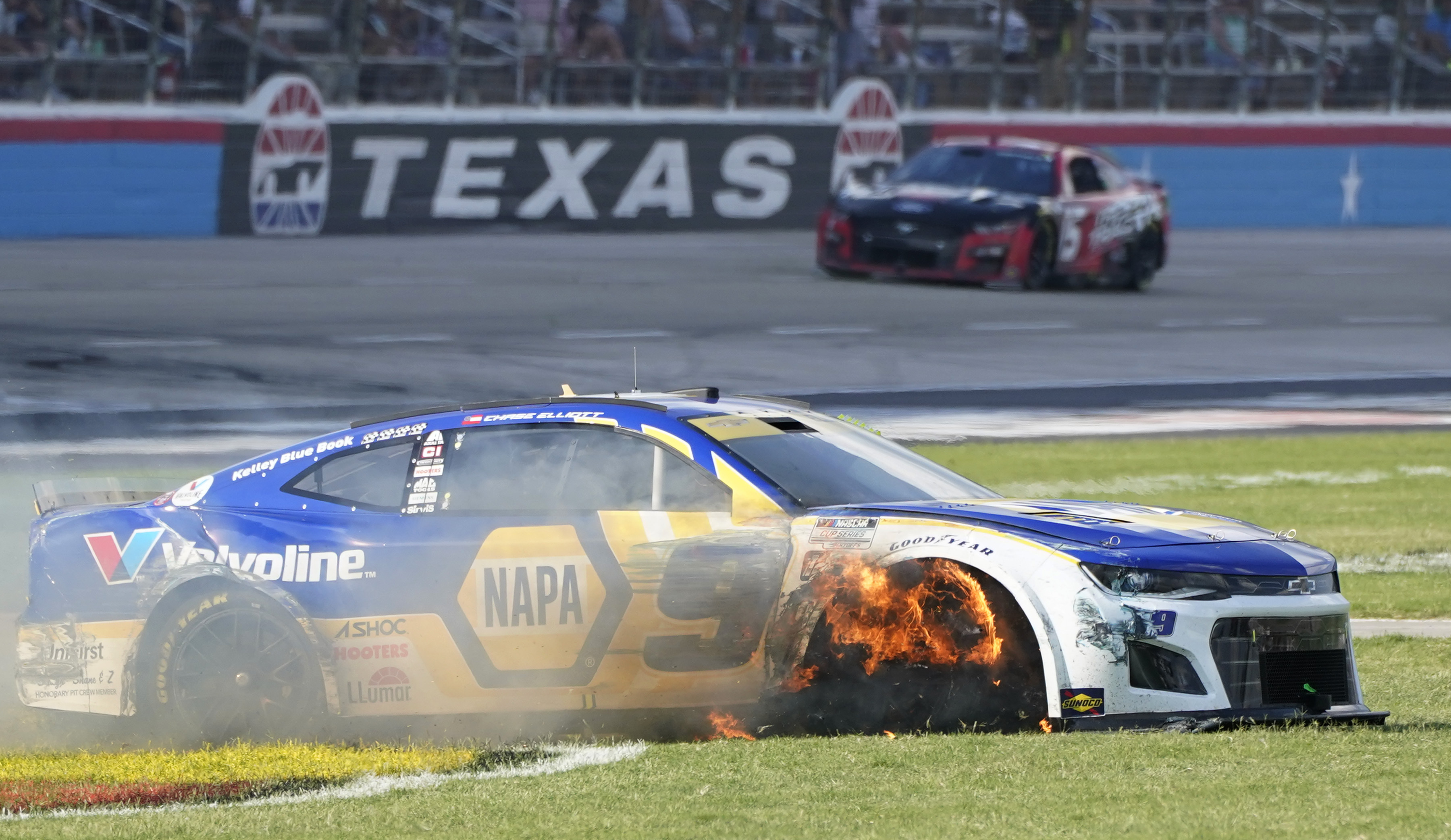 NASCAR drivers fuming over concussions suffered in new car - Vimarsana News