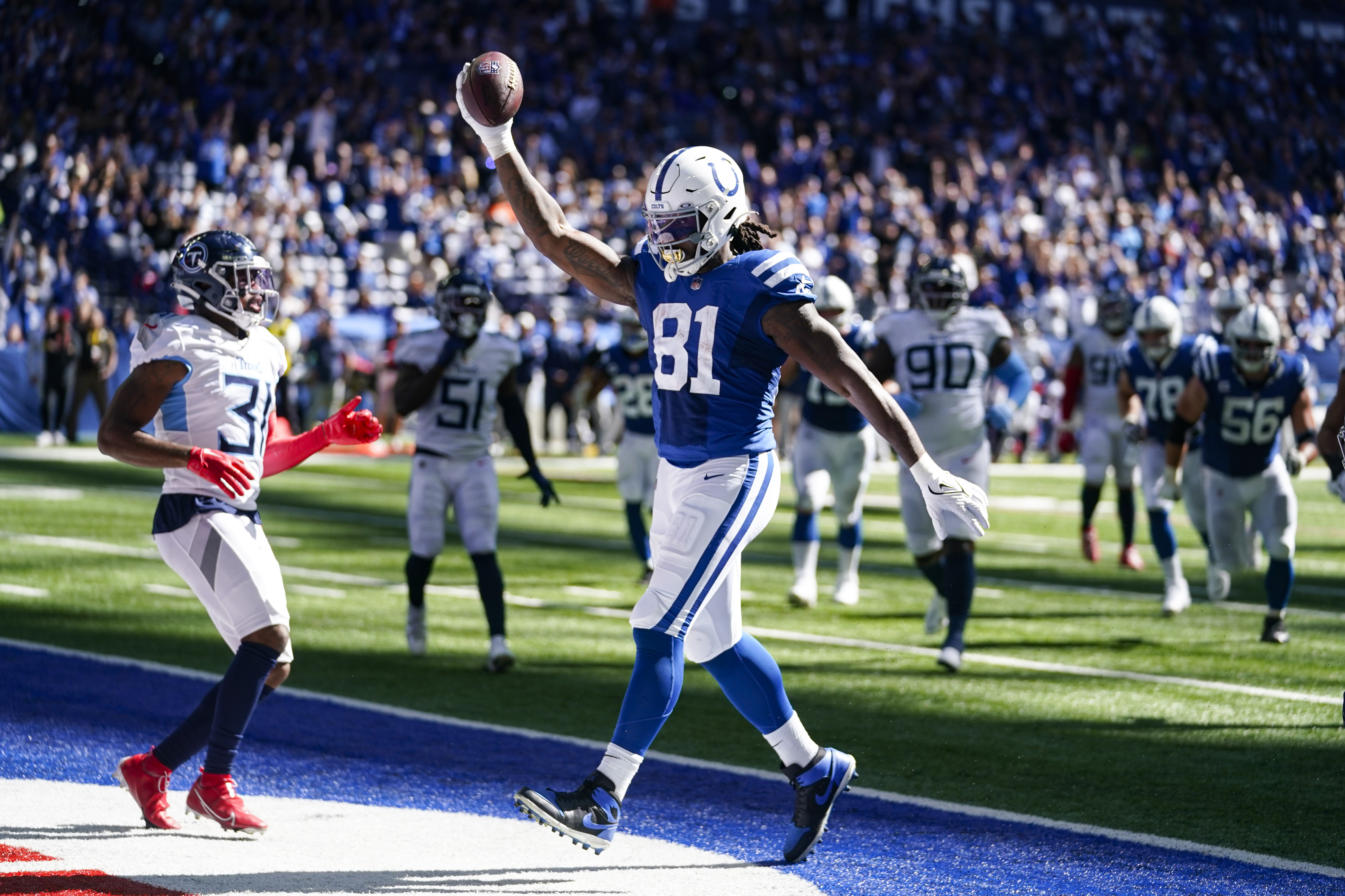 Tennessee Titans cornerback Tre Avery (30) take a break during their game  against the Indianapolis Colts Sunday, Oct. 23, 2022, in Nashville, Tenn.  (AP Photo/Wade Payne Stock Photo - Alamy