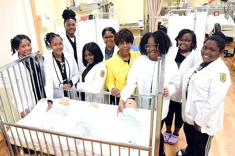 Nursing students and staff in the simulation lab include Elyssa Kennedy (left), Taylor Qualls, LaMarques Woodard, Dakedra Holmes, Madison Powell, Diann Williams, chair of the UAPB Department of Nursing; Niveah Lowery, Shakirah Brown, and Kylie Norman. (Special to The Commercial/University of Arkansas at Pine Bluff)