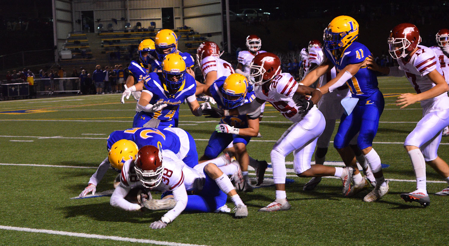 Razorbacks victorious in comeback win - Vimarsana News