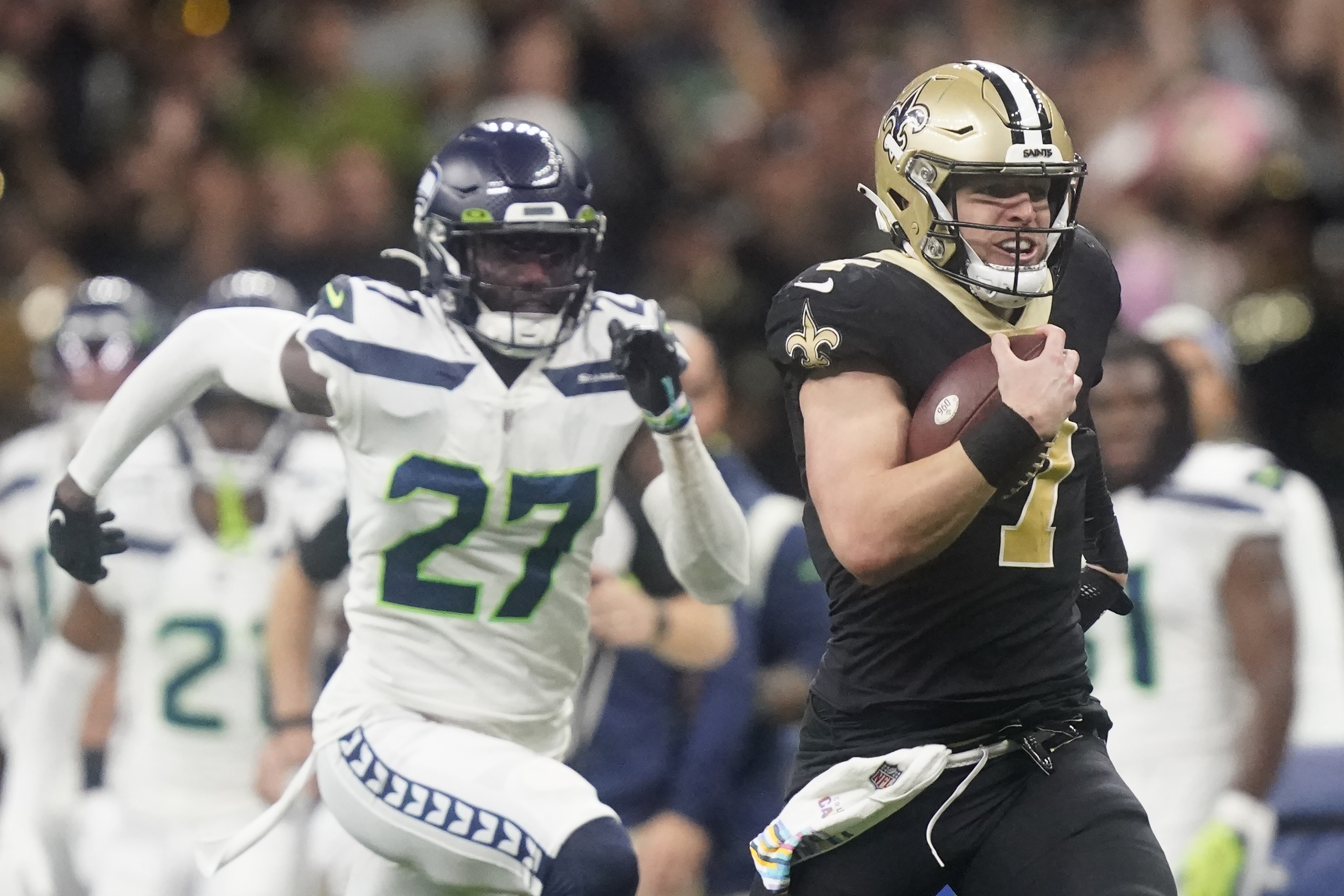 Deadspin NFL Over/Under Bet of the Week: Riding the Taysom Hill experience