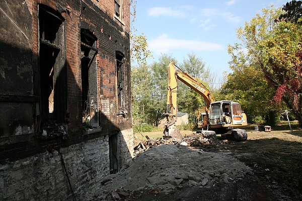Demolition begins on historic Jefferson City home - Vimarsana News