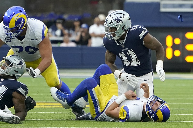 Micah Parsons claims the top spot in AP's NFL defensive line