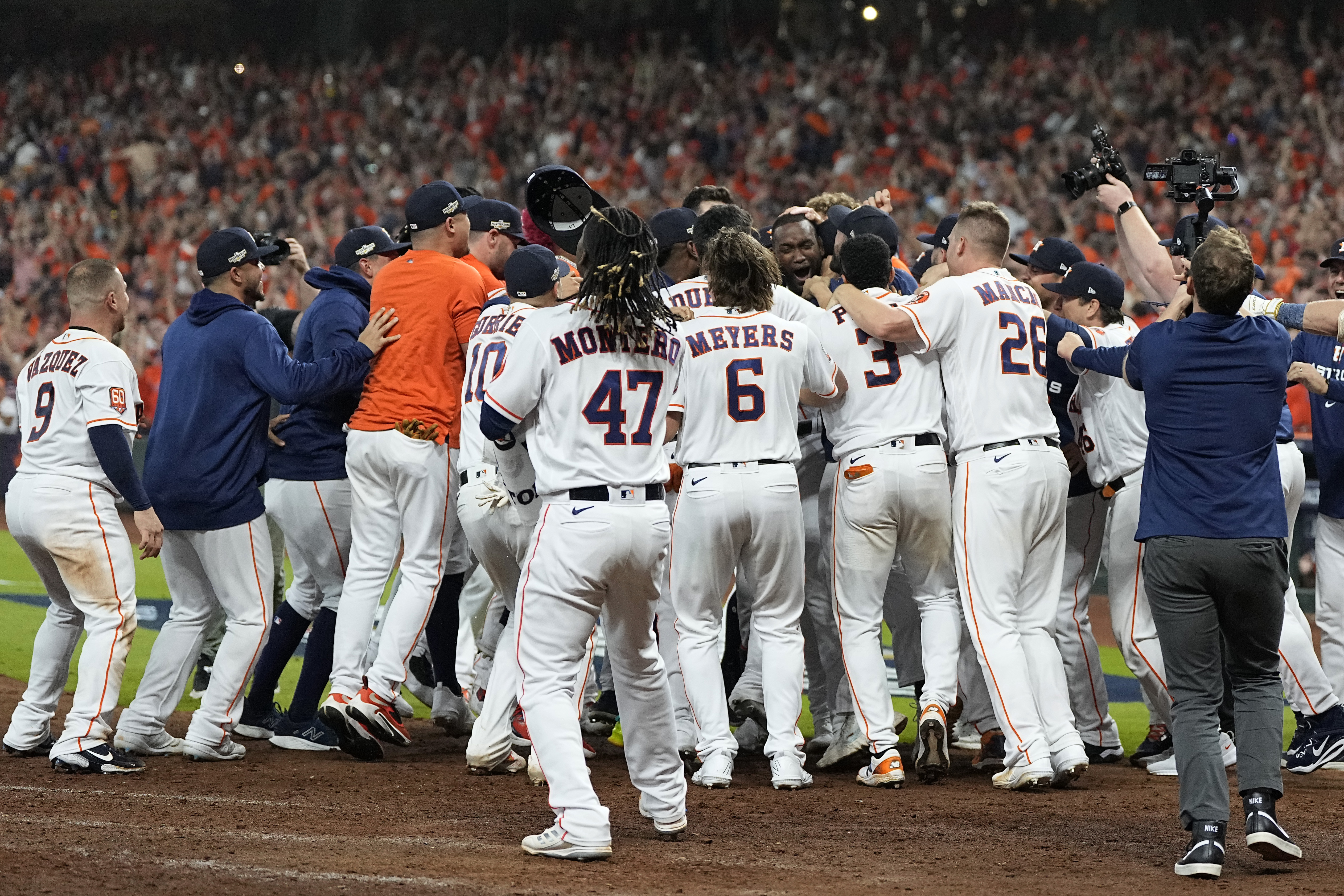 Astros Ace Pitcher Justin Verlander Throws Third No-Hitter Of His Career :  NPR