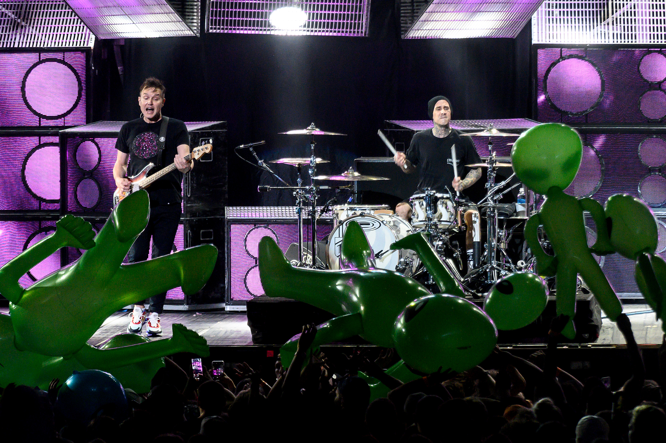 Blink-182 reunites with Tom DeLonge for a world tour. Is pop-punk back? - Vimarsana News