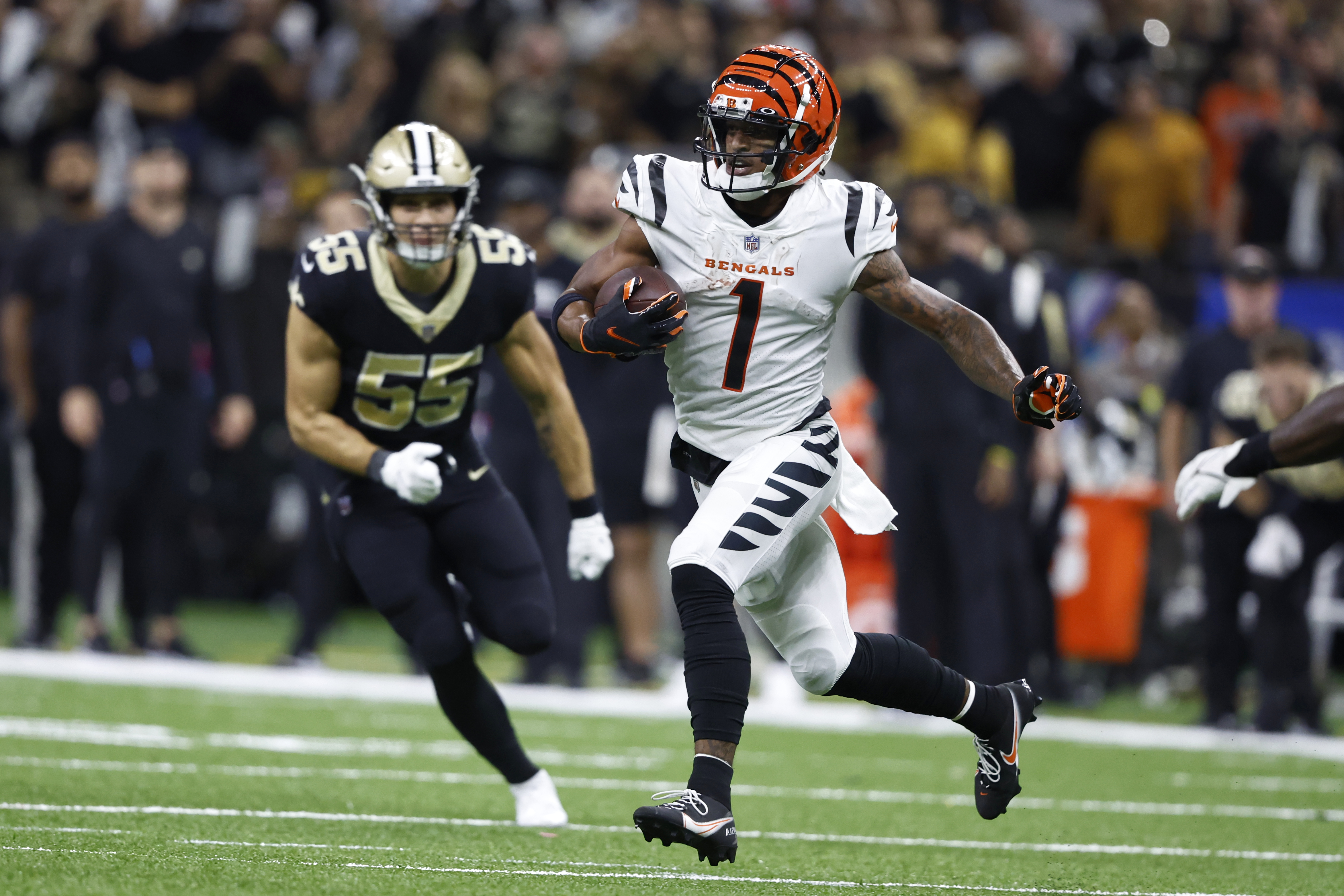 Cincinnati Bengals defensive tackle BJ Hill (92) during an NFL football game  against the New Orleans Saints, Sunday, Oct. 16, 2022, in New Orleans. (AP  Photo/Tyler Kaufman Stock Photo - Alamy